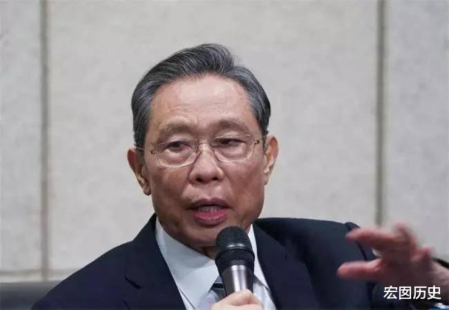 沈佳欣|女明星开始公然的炮轰钟院士,质问其开发了什么药?救了多少人?