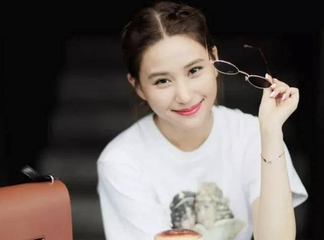 陈婉珍|当豪门太太有多难？何超莲透露，母亲陈婉珍曾压力大导致患抑郁症