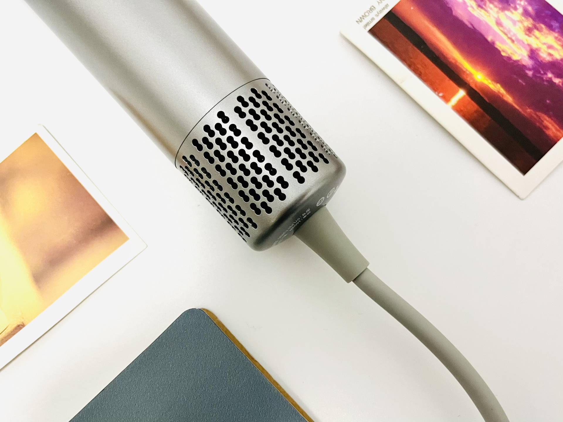 头发告别干枯开叉——仙如SYLPH TURBO吹风机,高转速、超低噪音