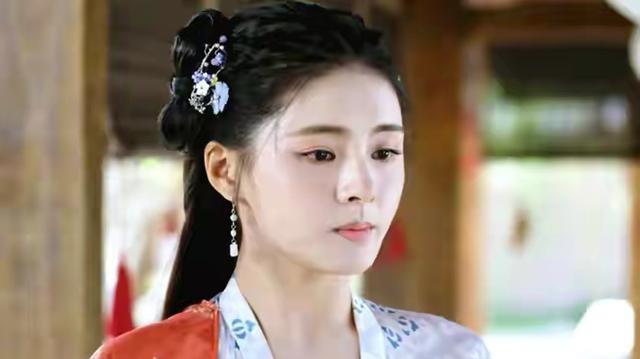 90后|90后都开始演妈了,跟剧中18岁儿子一同框,画面就尴尬了