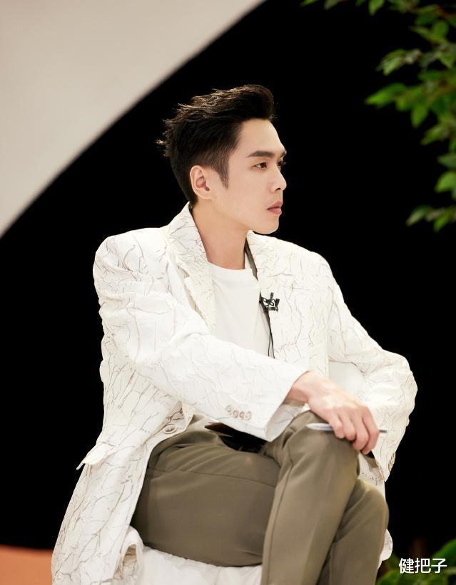 沈丹萍|《大侦探7》节目组为给张若昀立逻辑怪人设，让他提前看剧本了？