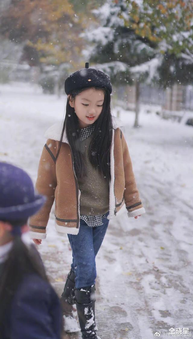 阿拉蕾|还记得百万年薪拿来养弟弟的阿拉蕾吗？如今长到认不出？