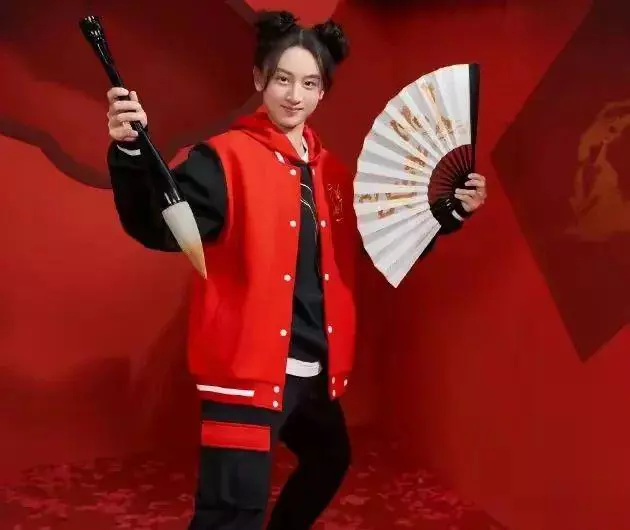 田亮|田亮女儿样貌变化太大被吐槽：鼻孔太出戏，像爸爸带着假发的感觉