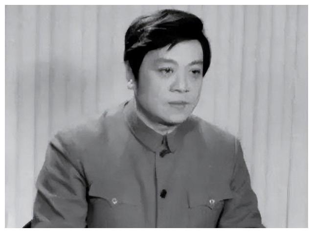 赵忠祥|赵忠祥:一生献给事业78岁病逝,遗产却没给妻子、儿子一分