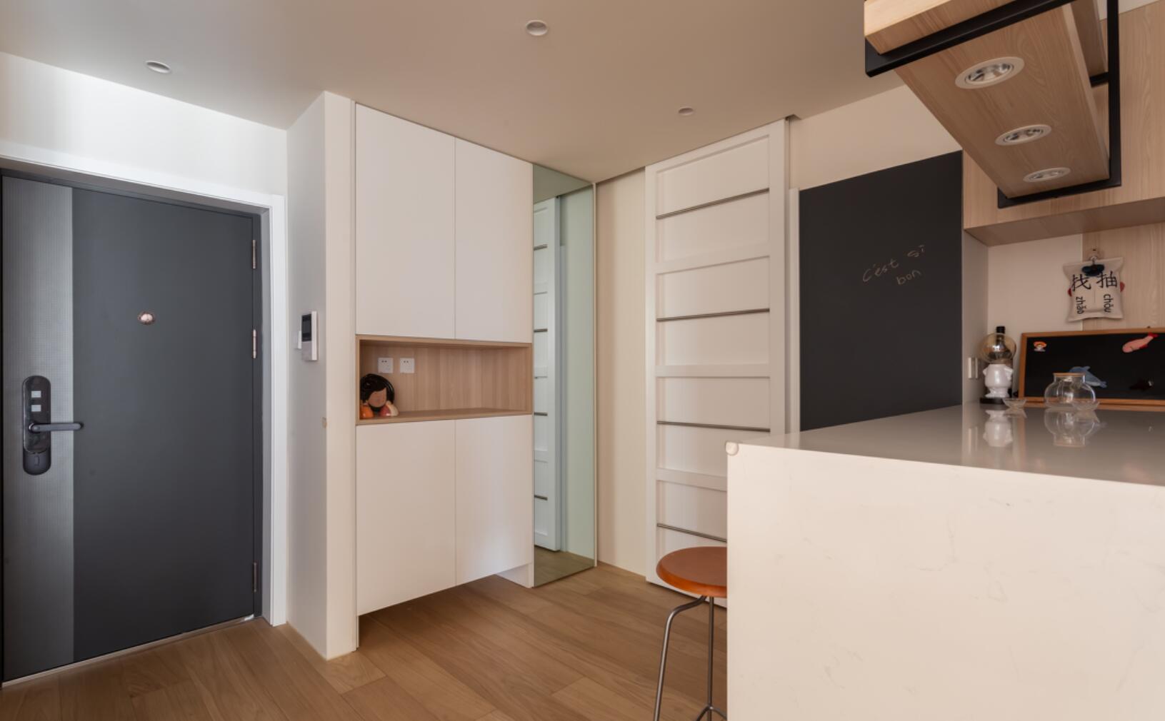 看了她家,才知道什么叫实用,80㎡的户型,看不见一丝的浪费