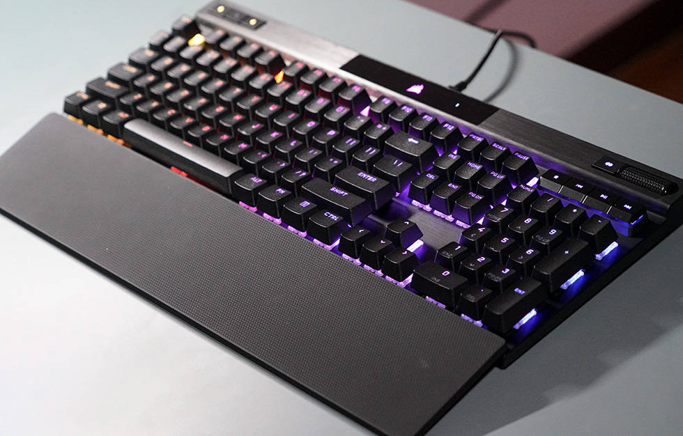 海盗船|不带宏键区的“K100” 海盗船K70 RGB PRO开箱体验