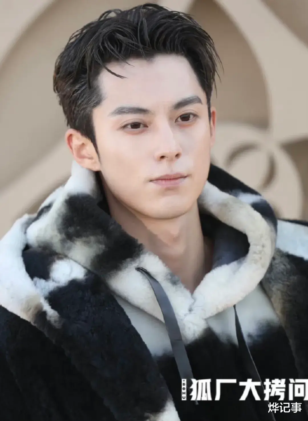 |娱乐热榜上罕见出现了一个热搜“艳压”,竟然是一众男星在斗艳