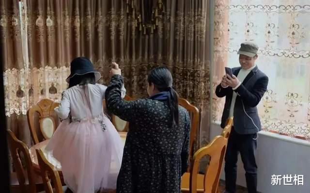 iPhoneSE|朋友圈三天可见,也挡不住她视奸