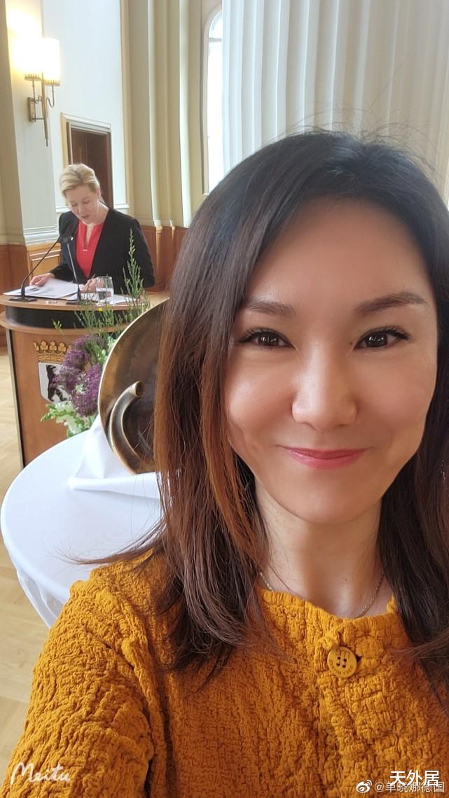 德国队|中国乒乓球选手入籍德国，获柏林市长接见，自信合影！