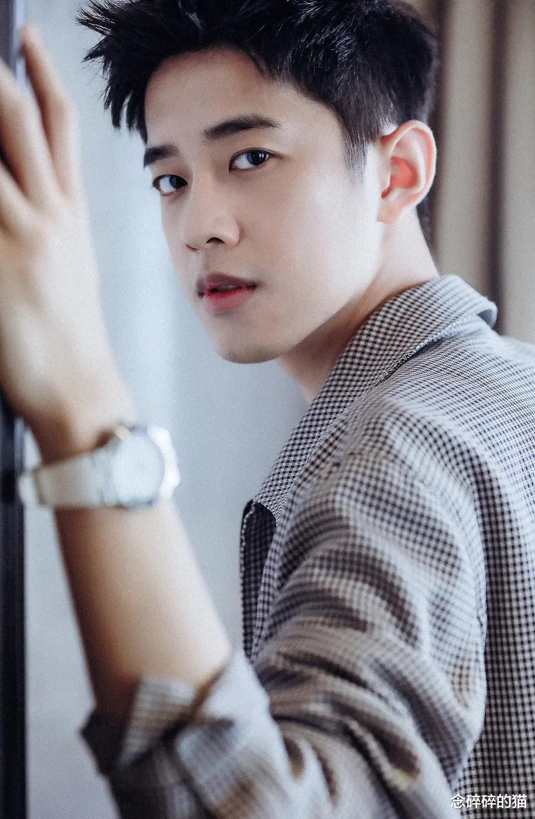 梁靖康|梁靖康再回应“我不需要粉丝”,自嘲一句被粉丝当真,堪比窦娥冤