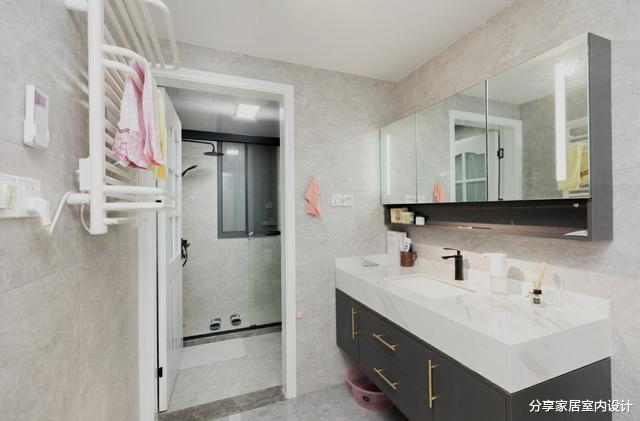 75平现代简约风格,不做电视墙不安装吊顶,装修花了14W太值得了