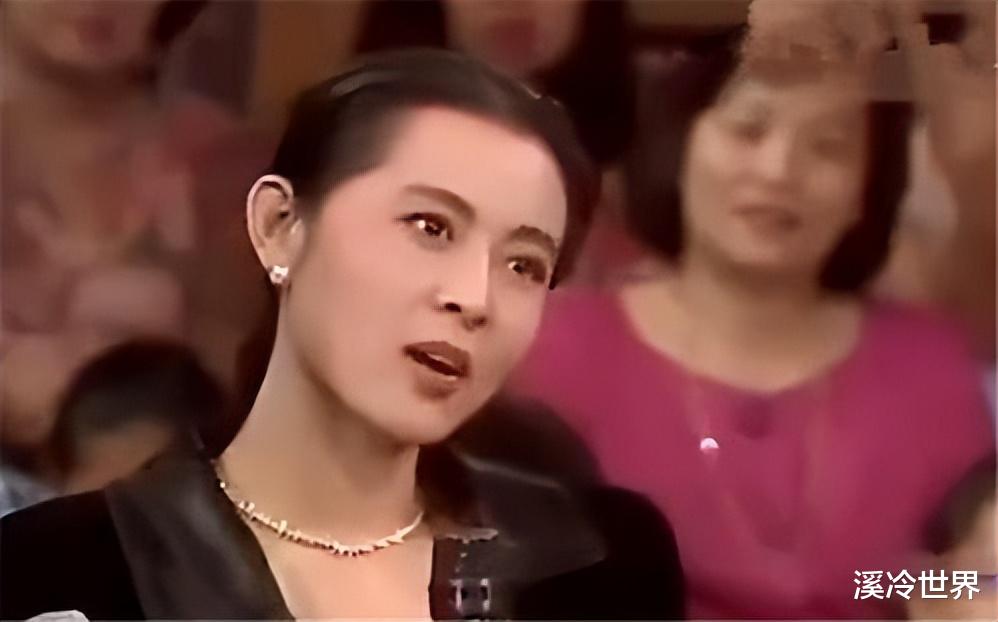 电影|同居多年不结婚,最后依旧分手!这些明星的恋爱经历都是“教训”