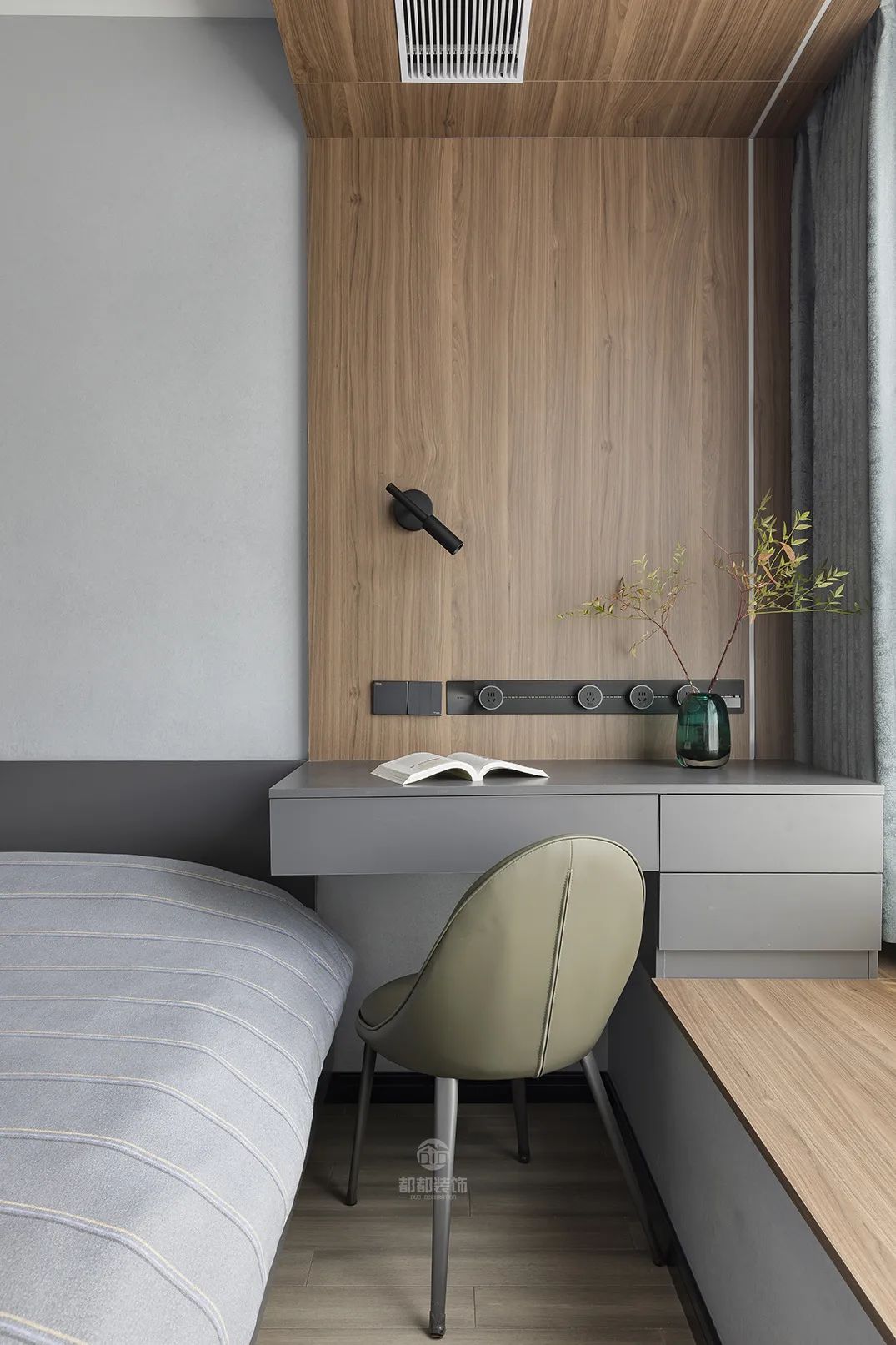 现代极简风小户型装修 独居男士的黑白灰“懒人”小居