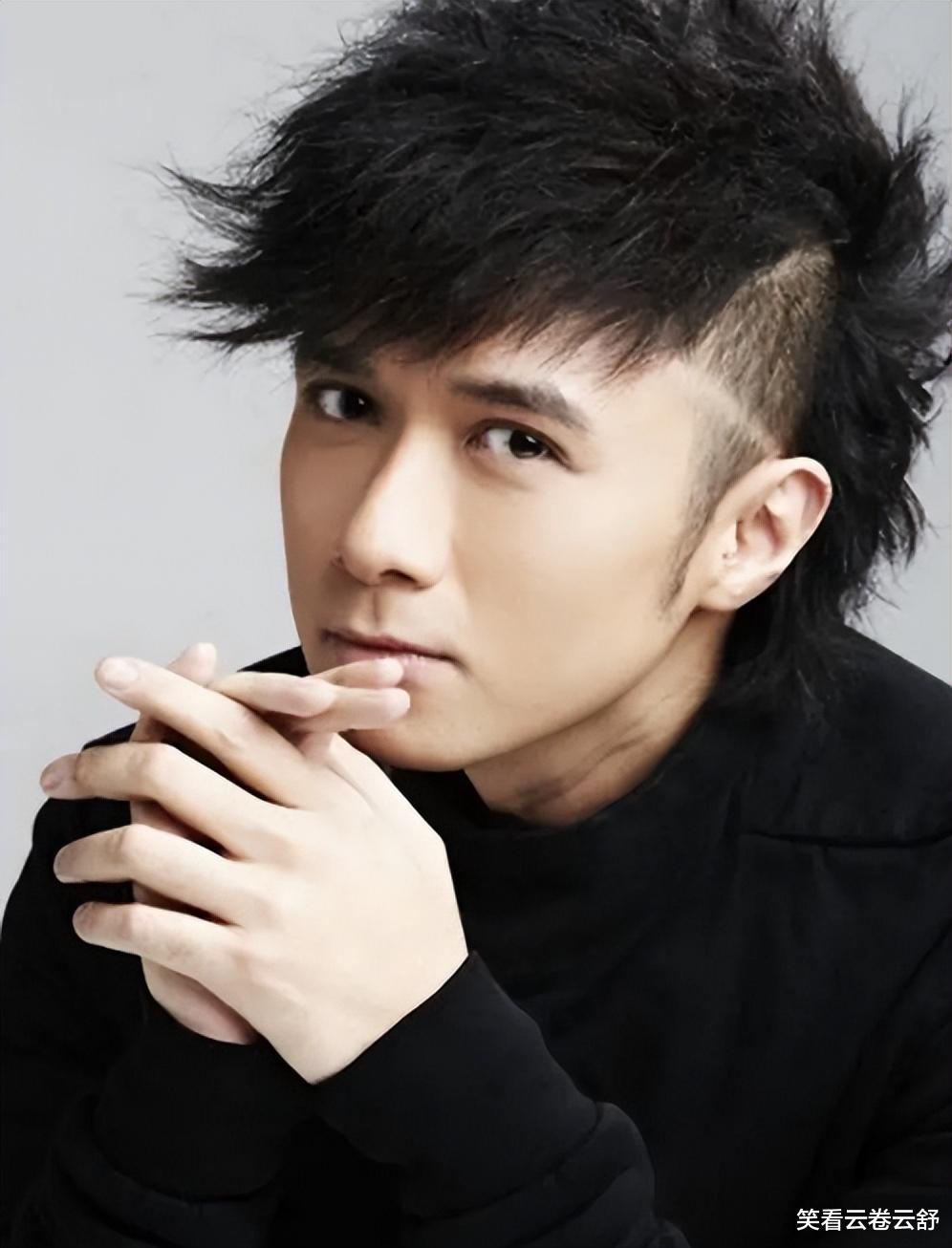 明星|有的明星割了双眼皮从猪头男变成男神,有人把自己整成“悲伤蛙”