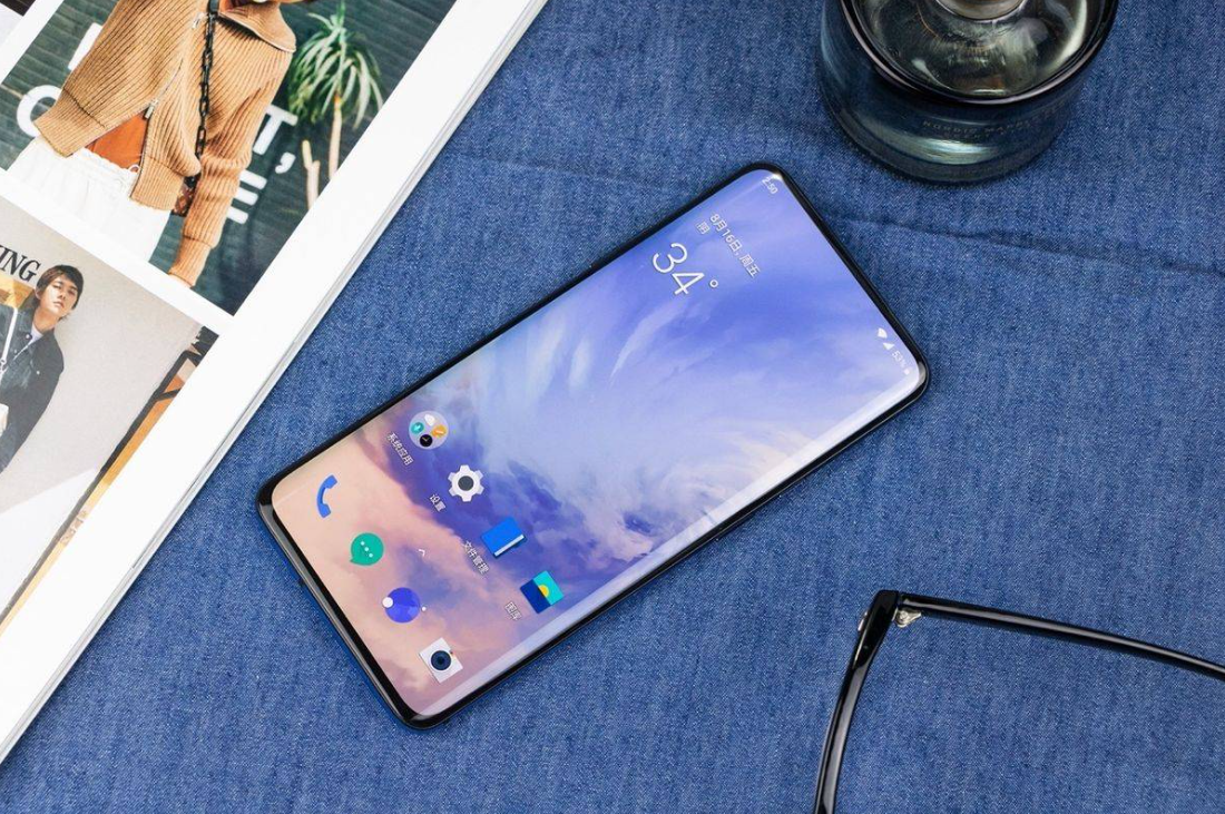 一加科技|一加10RT现身，搭载天玑8100处理器，5300mAh+80W快充加持