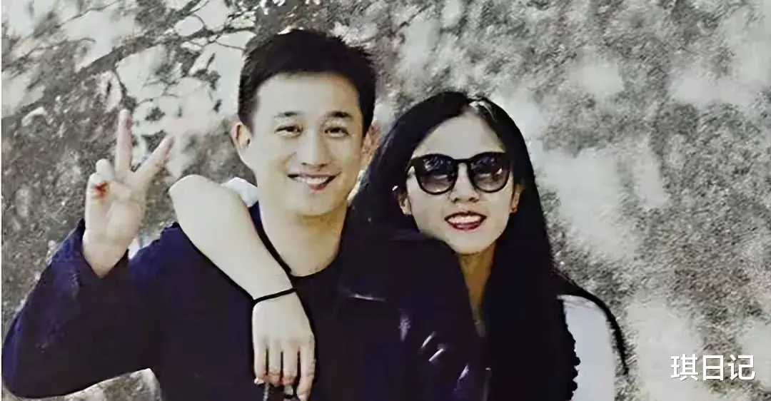 黄磊|一觉醒来,黄磊推了推孙莉:“咱俩今天领证吧。”孙莉同意:“我都听你的。”