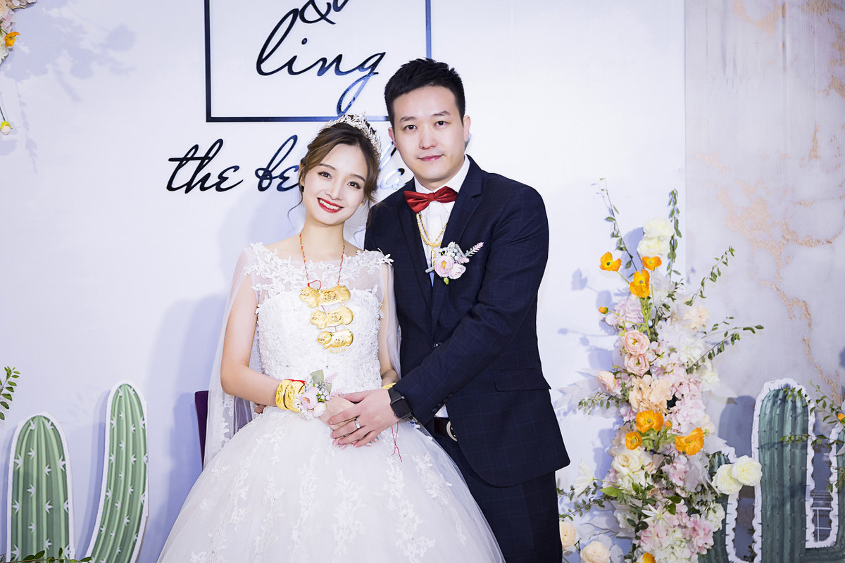 邢晗铭|丈夫嫌弃那个只带孩子不上班的妻子,黄脸婆,好吃懒做