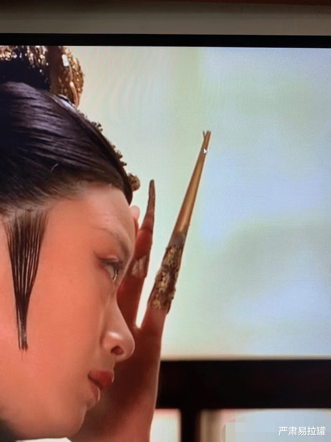 鞠婧祎|娱乐圈最讽刺热搜曝光!知名女星惹怒全网:为了红,底线都没了?