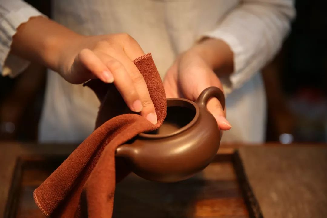 |紫砂壶养花了,怎么补救?