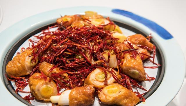 |400多年的长沙火宫殿，摇身变成网红景区，吃喝玩乐让人流连忘返