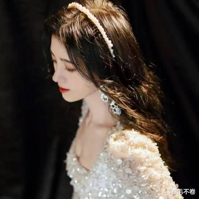 杨幂|娱乐圈的“半脸美人”,露半张脸惊艳,露全脸“有缺陷”