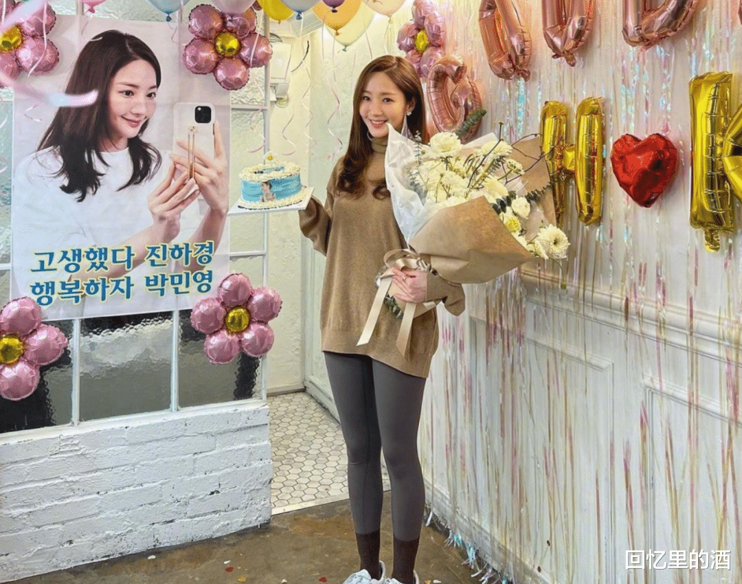 整容|韩国娱乐圈很现实，整容脸僵的演员立马被淘汰，原装脸事业长青