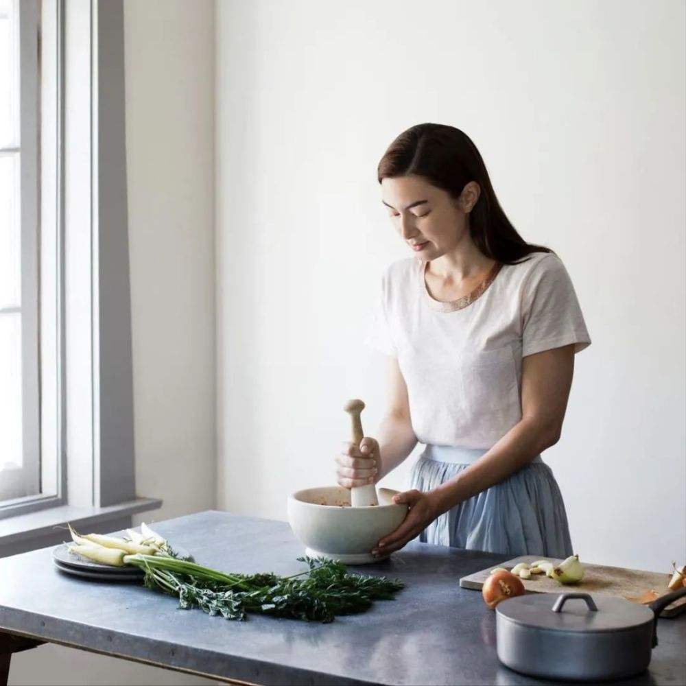 玉兰油|“玉兰油女神”丹尼尔:女儿11岁了,和富豪老公离婚后开菜馆