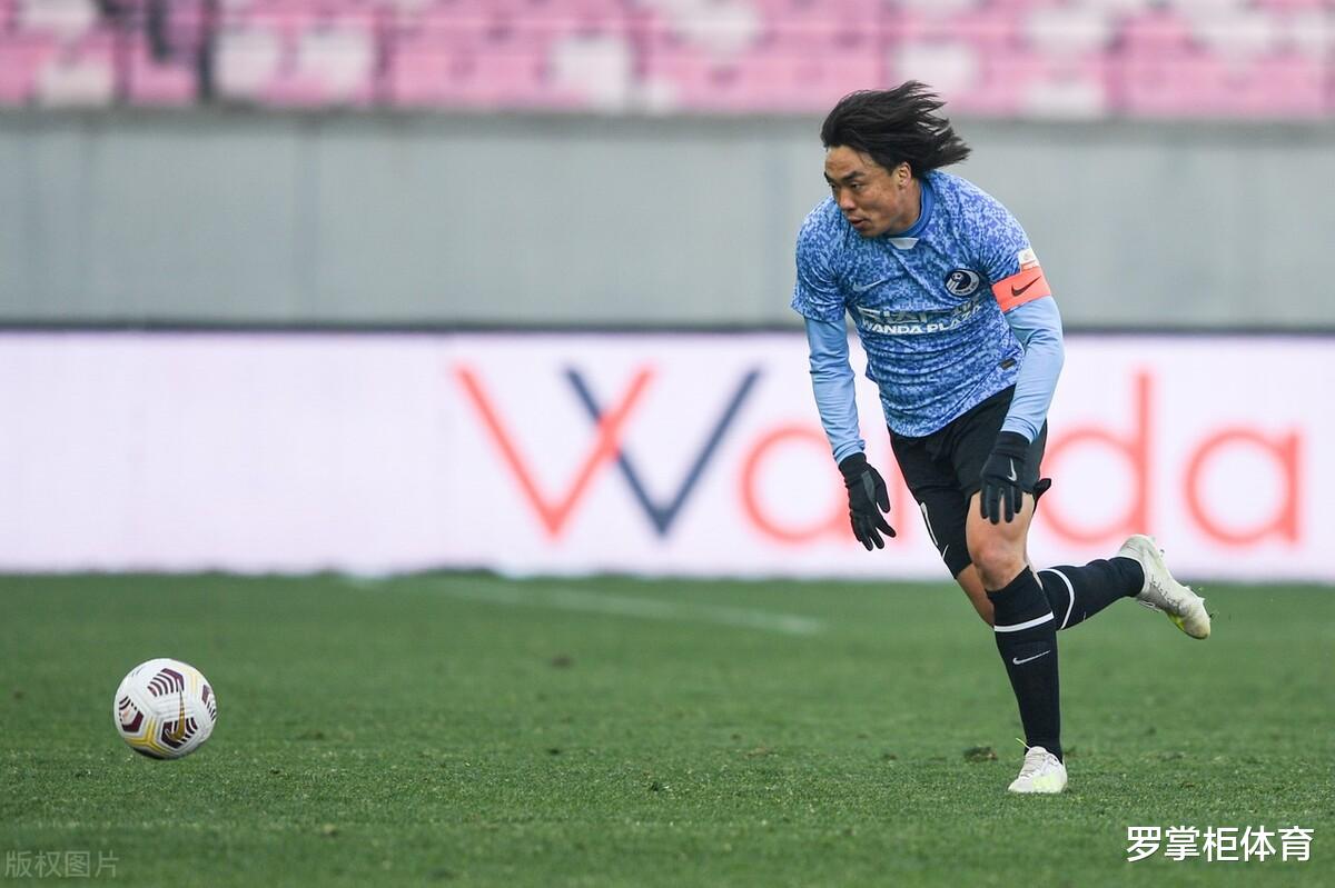 大连|0-1！八冠王再见，中超昔日冠军球队降级中甲，全队失落有人落泪
