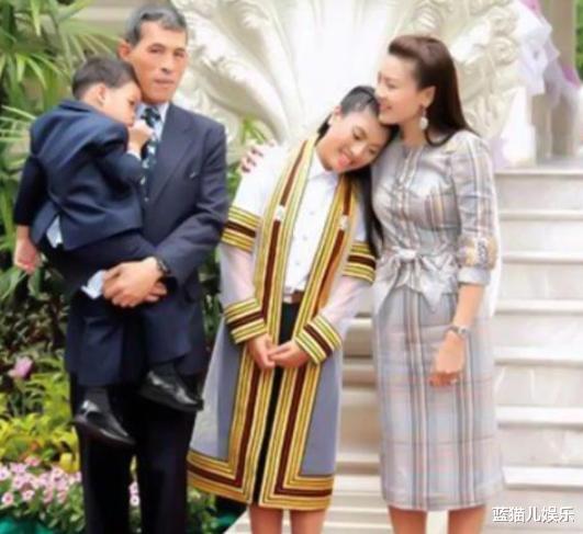 思蕊梵|苏提达亮相帮衬思蕊梵,代言公主时尚单品,希望借此赶超西拉米