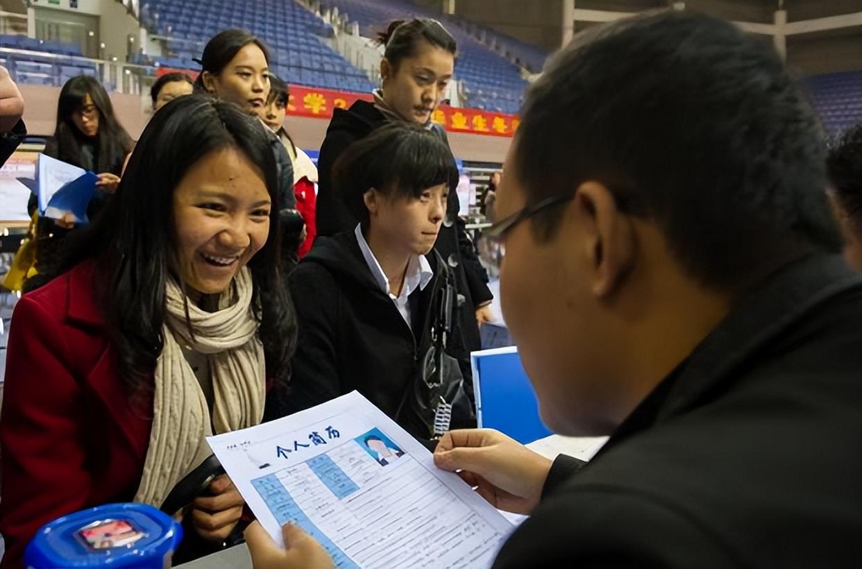 大学生|大学生投简历没有回应？央企HR坦言，这些大学生的简历会遭冷落