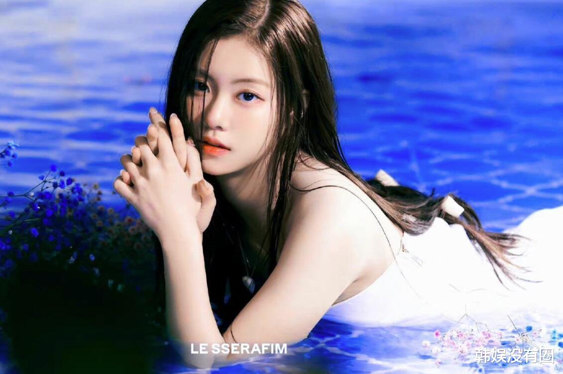 LESSERAFIM|LESSERAFIM金佳蓝近况引担忧:桌上写满脏话,被“学暴”了?