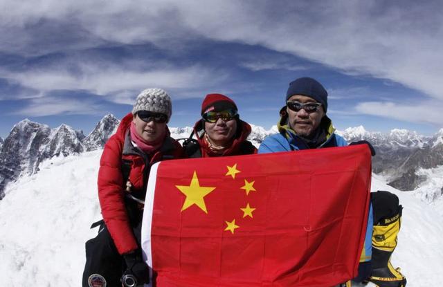 王石|王石前岳父是谁叫什么(王石现在的妻子及个人资料)