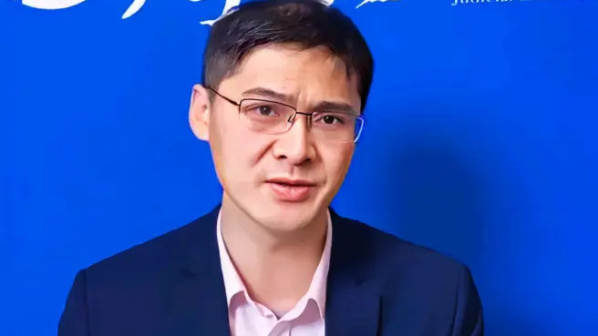 罗翔|全网第一？粉丝两天破百万？半年破千万？罗翔他真的值得吗？