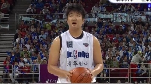 广州队|广州状元22助攻，四川菜鸟22分破新高，大学生闪耀CBA，感谢姚明