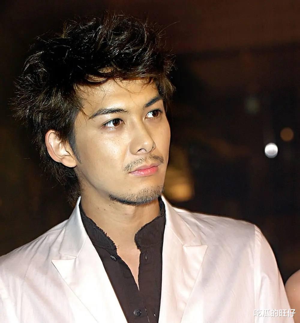 柏原崇|“最后的美少年”柏原崇：现今44岁没发福，和女友交往11年不结婚