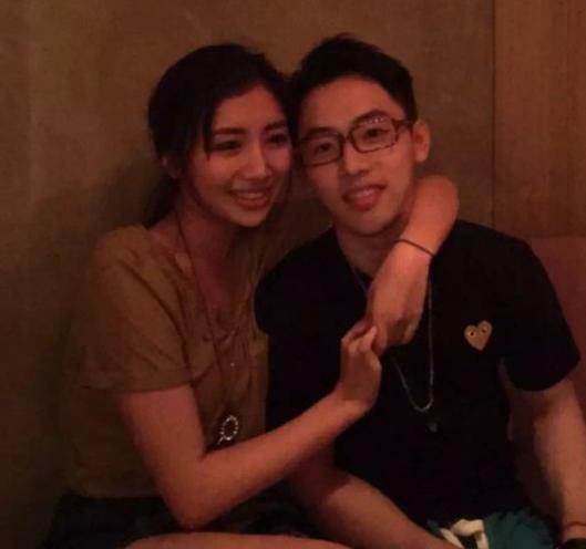 刘维伟|中国体操女神嫁身高1米58的老公，育有一子，如今相爱如初