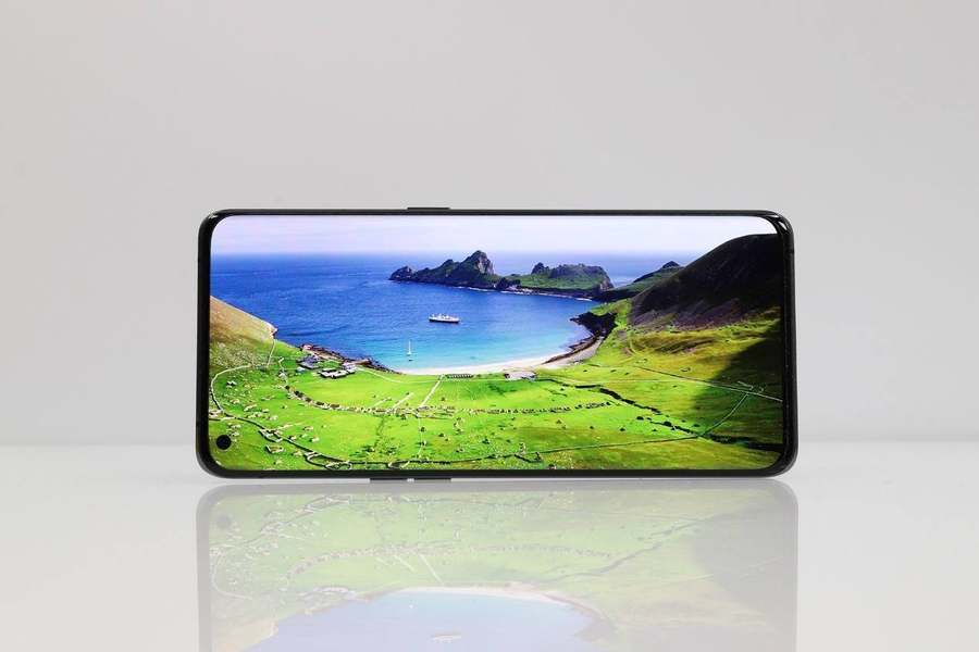 OPPO|智能手机行业格局迎来大洗牌,苹果依旧强势,绿厂高歌猛进