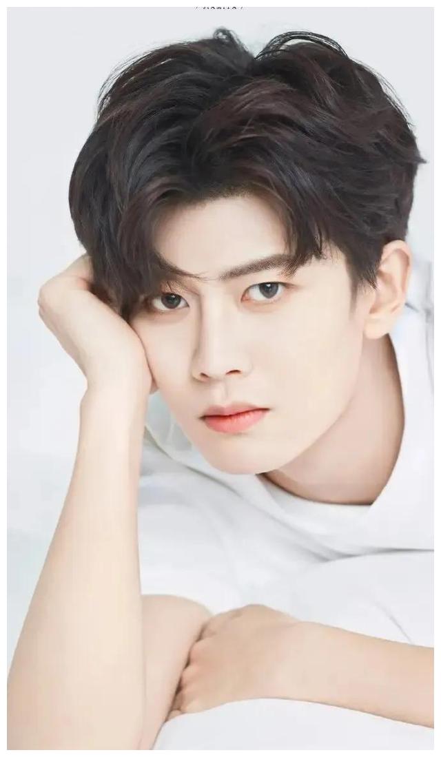 |任嘉伦的新剧来啦！女主貌似有点儿带不动啊