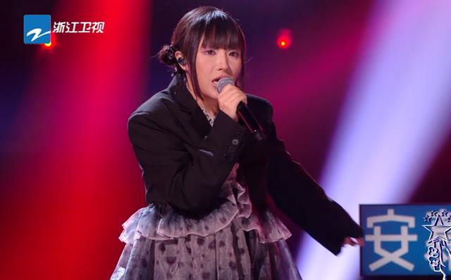 李荣浩|好声音李荣浩组内考核,李楚楚嗓音挤卡,蔡子伊晋级未免太轻松了