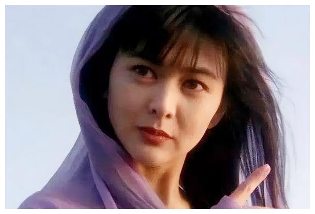 王茜华|年轻时惊为天人,老了却成“土肥圆胖大婶”,这7位女星真可惜