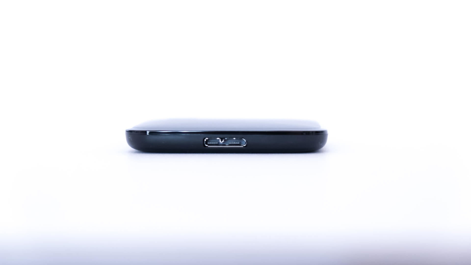 固态硬盘|极小巧&高美感的移动固态硬盘有多香？WD Element SE 新元素上手体验