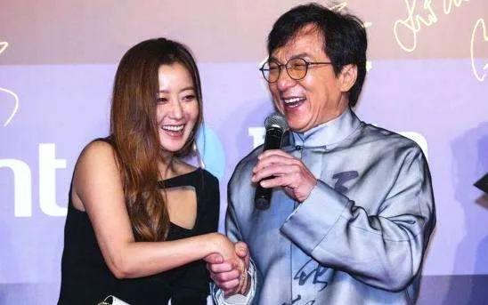 白冰|白冰，27岁闪婚小男友，36岁又独自带娃，再靠浪姐翻红的她幸福吗