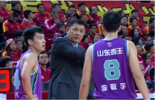 巩晓彬|山东队无缘季后赛，高诗岩忍无可忍说出心里话，宫鲁鸣错怪巩晓彬