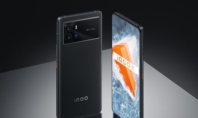 小米科技|小米12和iQOO9相比，该如何选择？