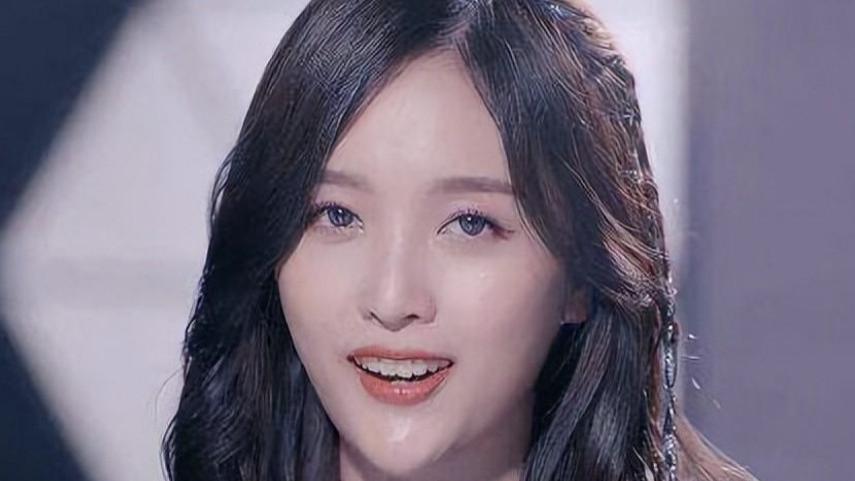 整容|明星的“假下巴”大PK，有的尖到能戳死人，有的下一秒就要飞出去