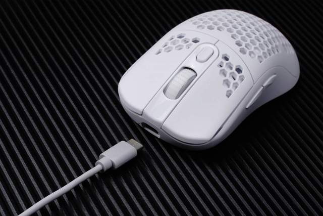 键盘|看着舒服,用着得劲,TT无线键鼠打造极简桌面好物