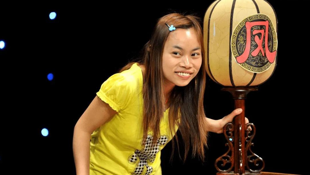 凤姐|“过气网红”罗玉凤:曾为出名肆无忌惮,在美国11年活的不如狗