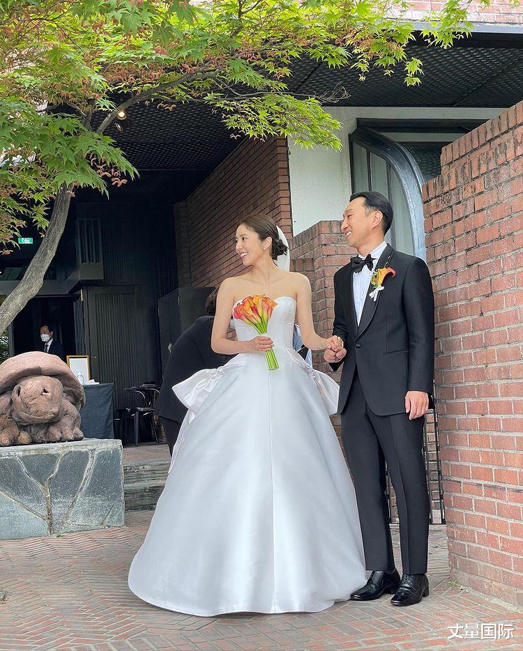 韩剧|回顾2022年结婚的7位「韩剧女神婚纱照」