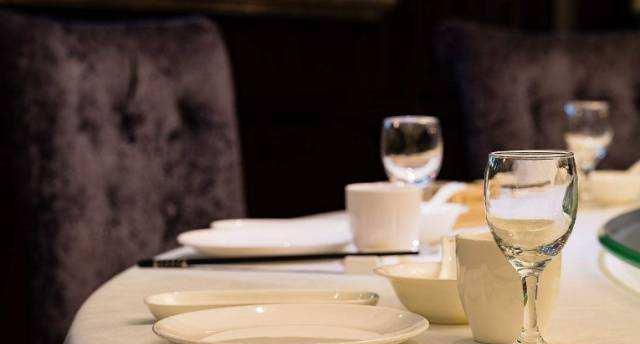 大门|为什么现在的年轻人，越来越不喜欢参加饭局？这4点原因很现实