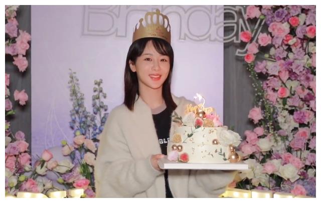 杨紫|杨紫被曝新剧搭档范丞丞，又有粉丝愤怒脱粉：看不到出路在哪里